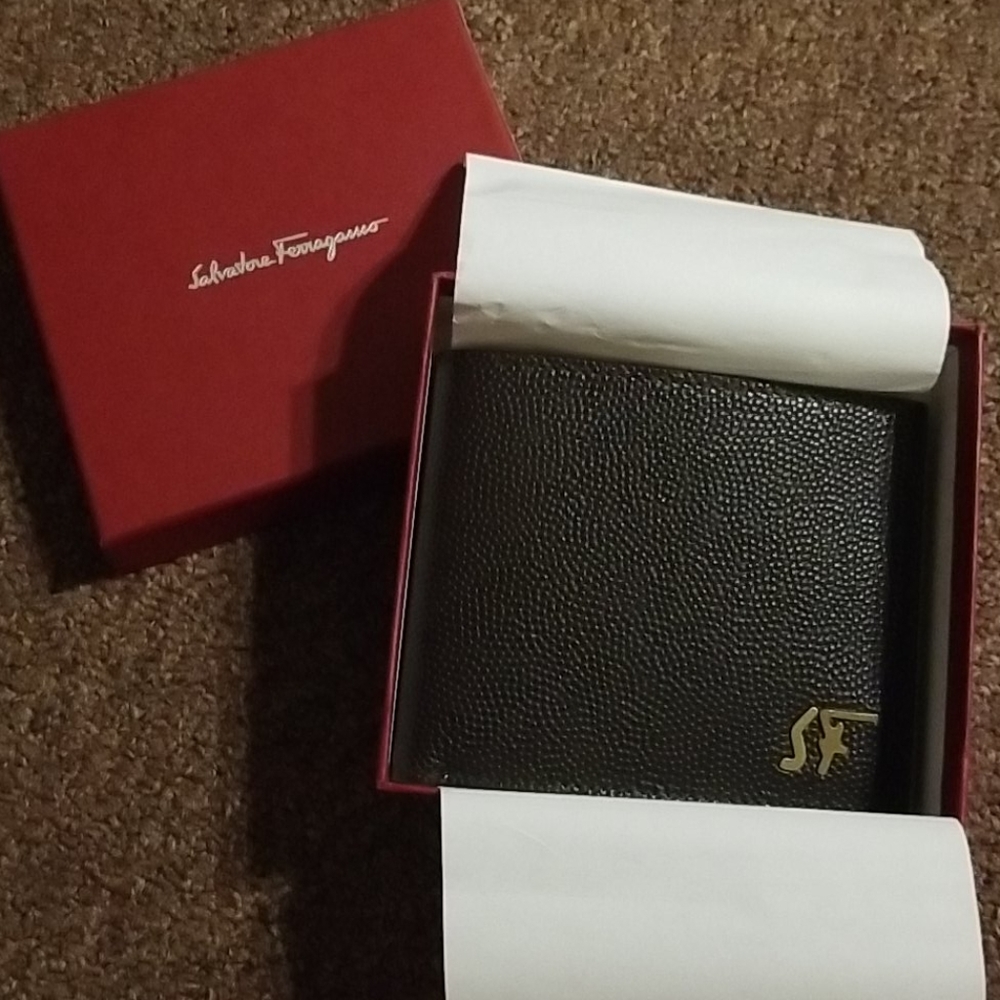 Salvatore Ferragamo Leather bifold Wallet